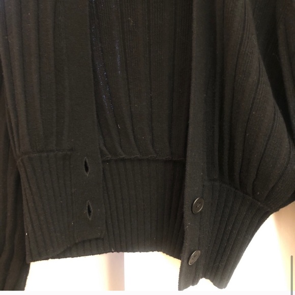 *SOLD* Aritzia Plunge Front Cardigan - Picture 5 of 5